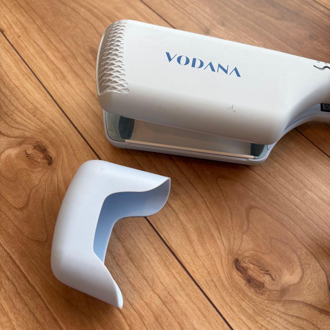 VODANA/ボダナ トリプルウェーブアイロン（40mm）