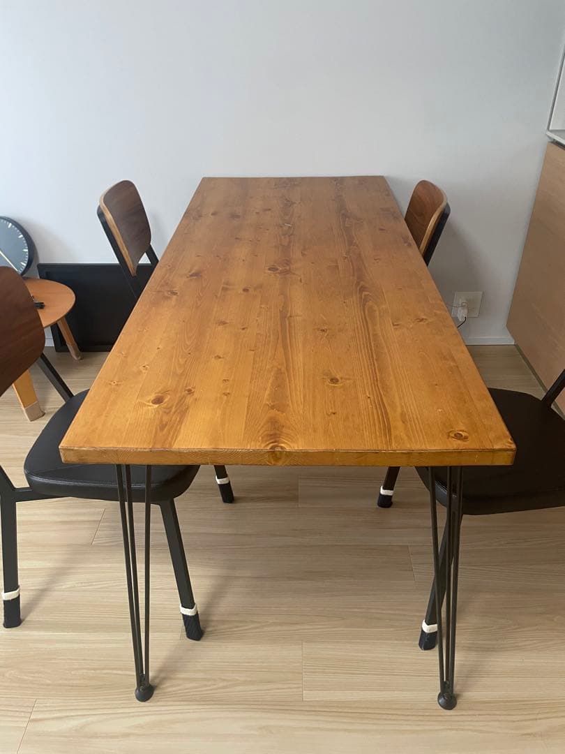 <値下げ>ブラウン無垢材ダイニングテーブル