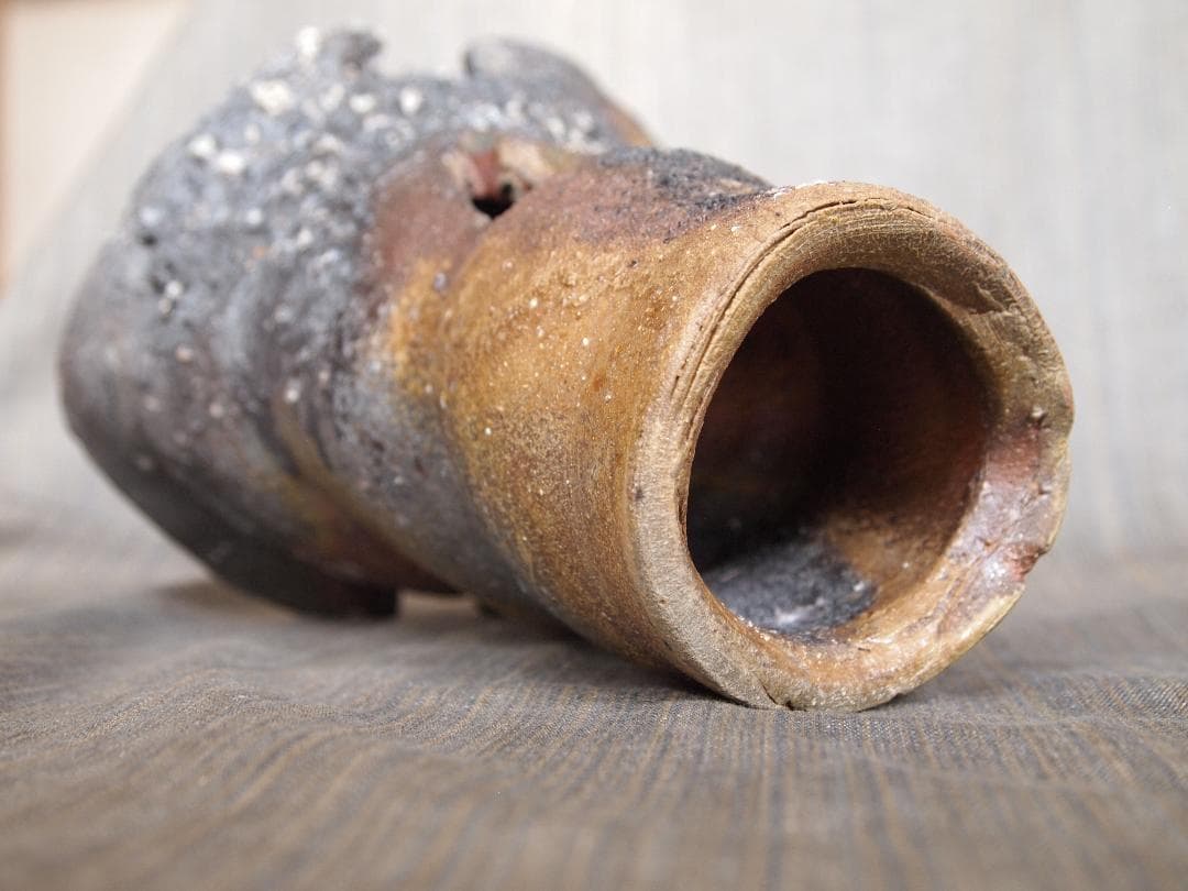 入手困難★ジェフ・シャピロ【師：伊勢崎淳】焼き締め【窯変】花入★共箱