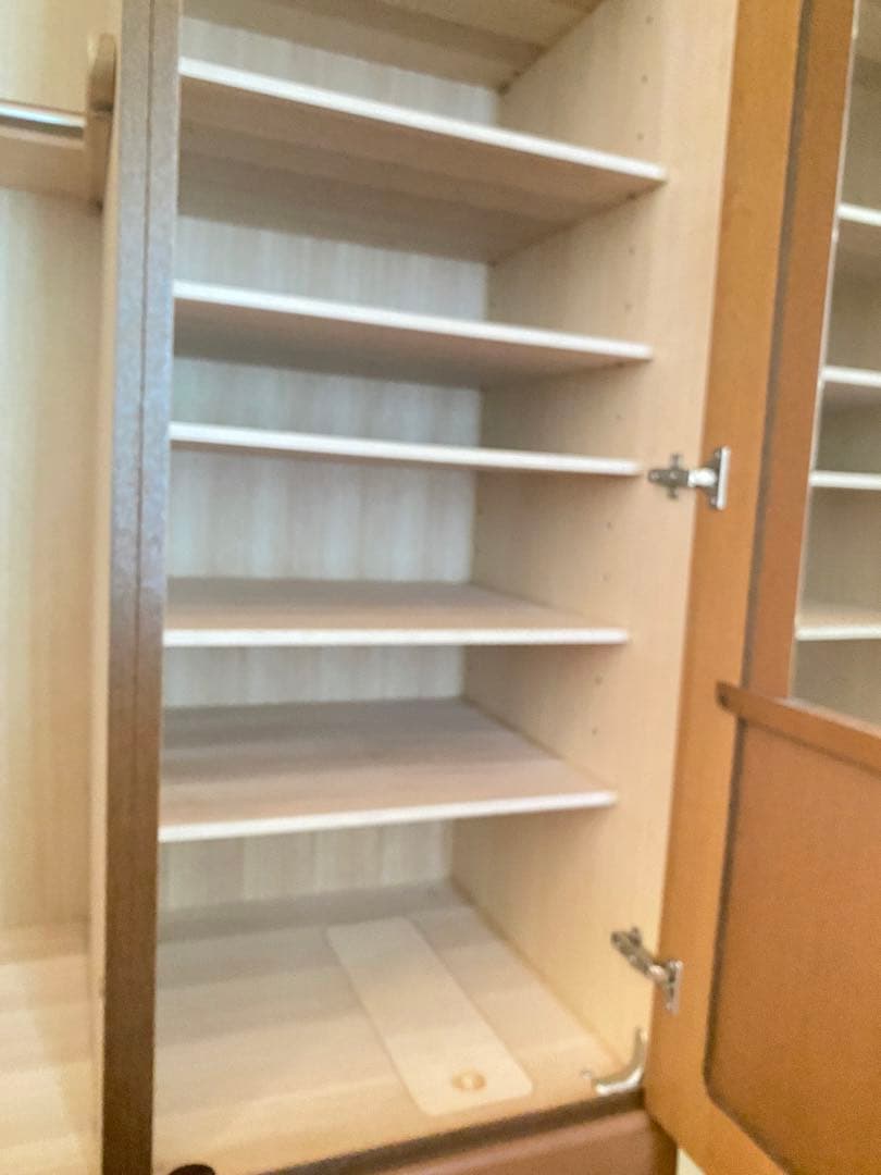 洋服クローゼット　洋ダンス　２枚扉　木製タンス　ワードローブ