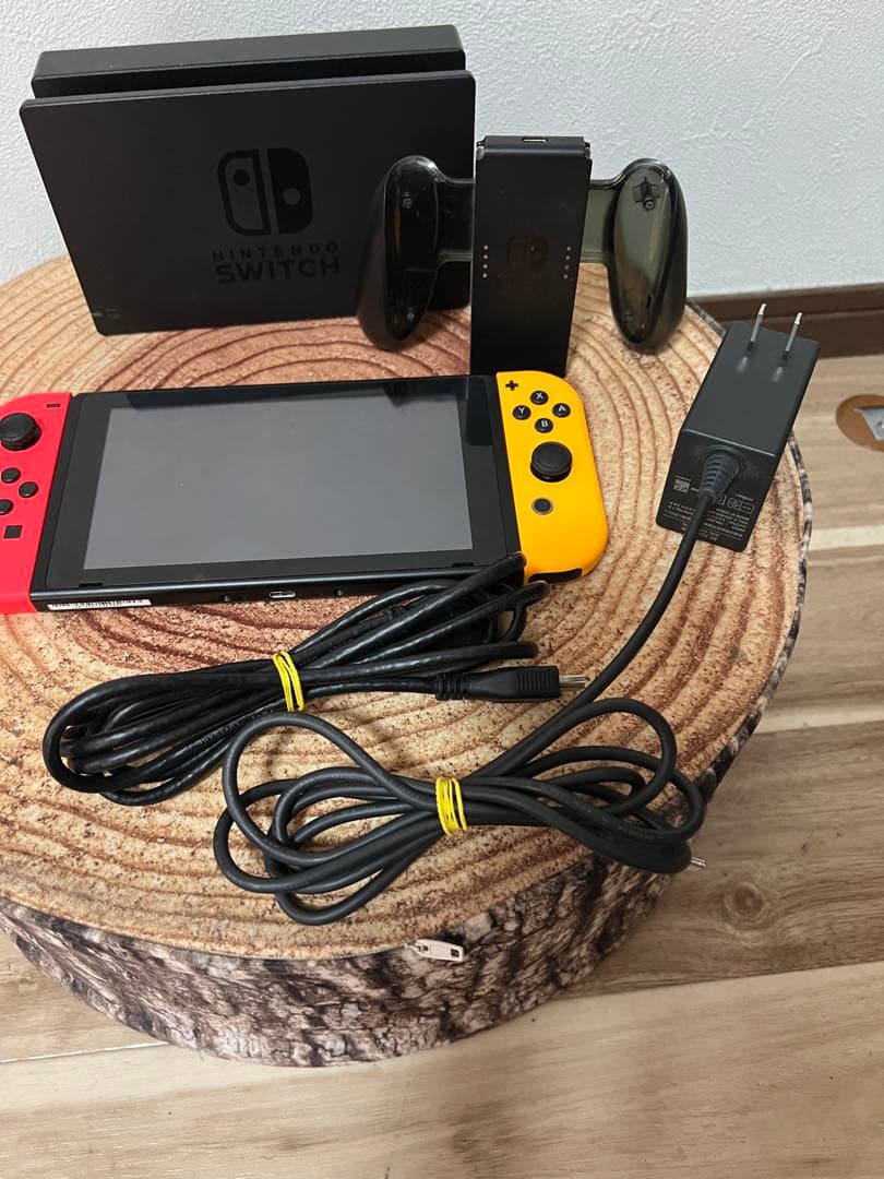 Nintendo Switch ニンテンドースイッチ本体　RED/YEL箱無し