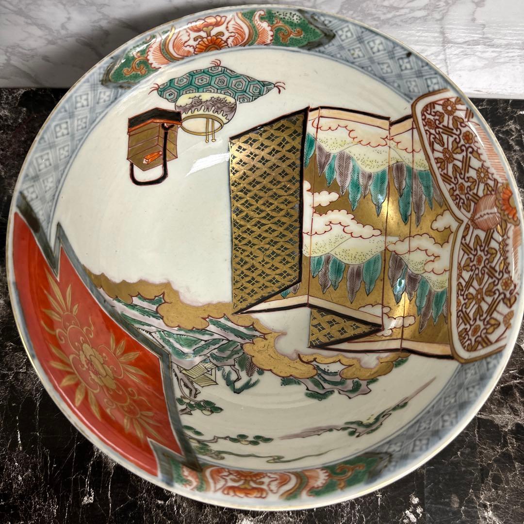 古伊万里、赤絵染め付け、金彩、瓔絡紋、屏風の図。火鉢山水図。