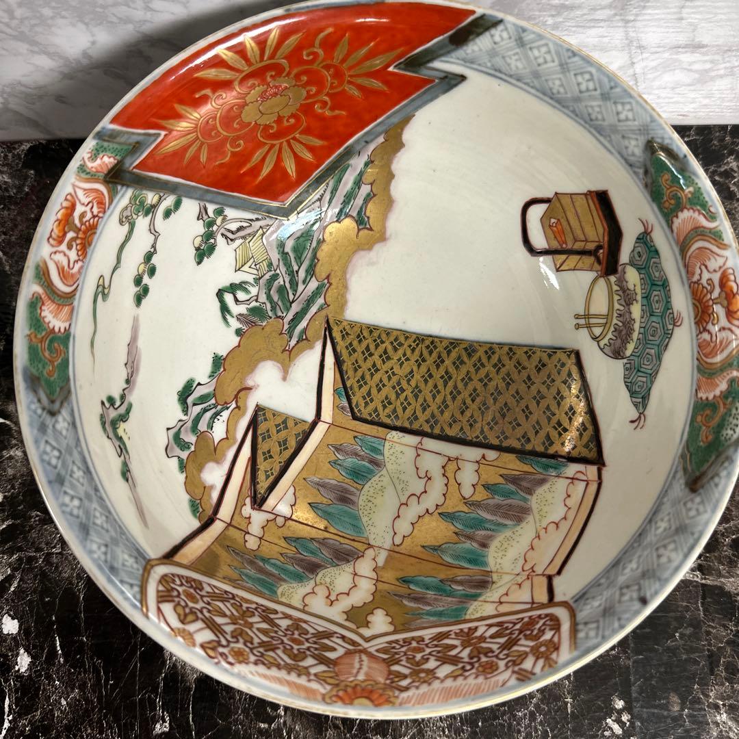 古伊万里、赤絵染め付け、金彩、瓔絡紋、屏風の図。火鉢山水図。