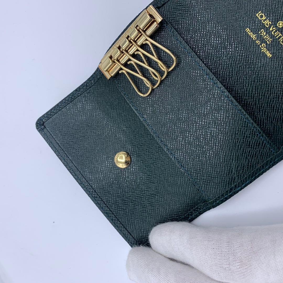 【新品同様】ルイヴィトン　キーケース　ミュルティクレ4 4連　タイガ