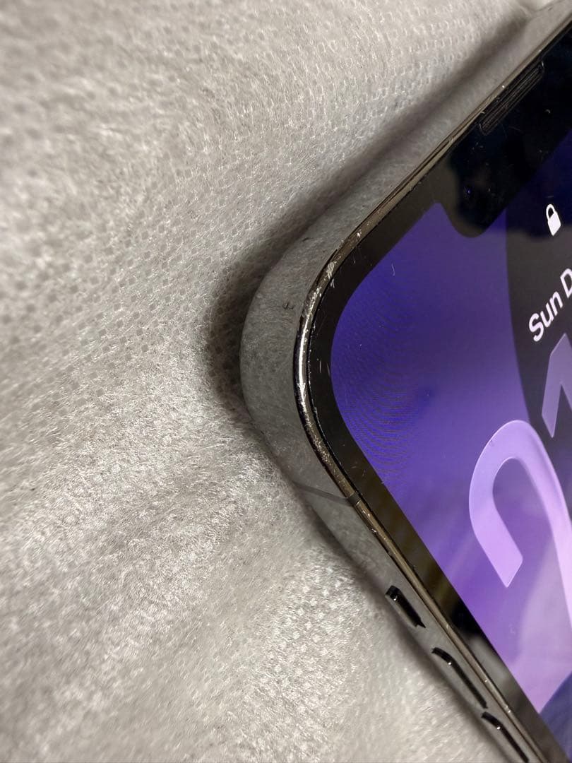 iPhone 13 Pro 256GB 背面/画面割れlightning充電不可