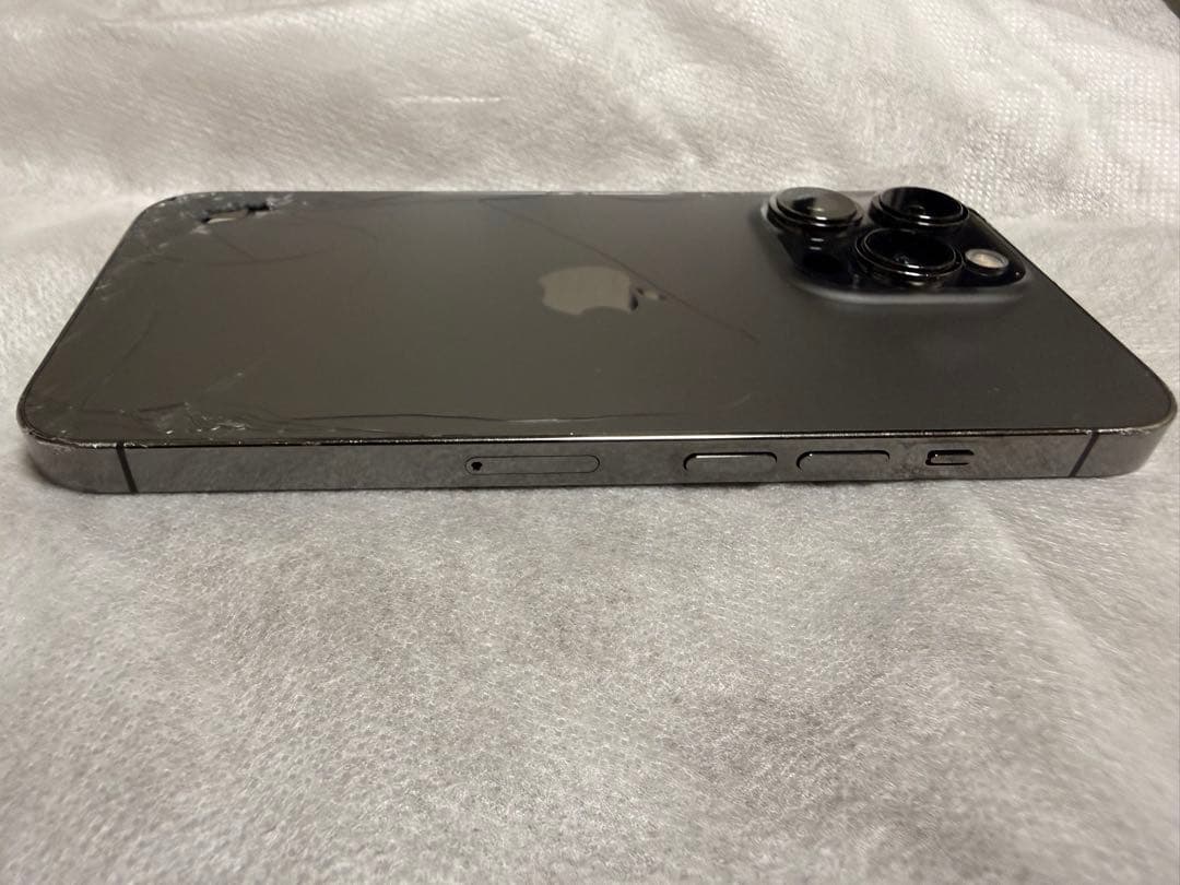 iPhone 13 Pro 256GB 背面/画面割れlightning充電不可