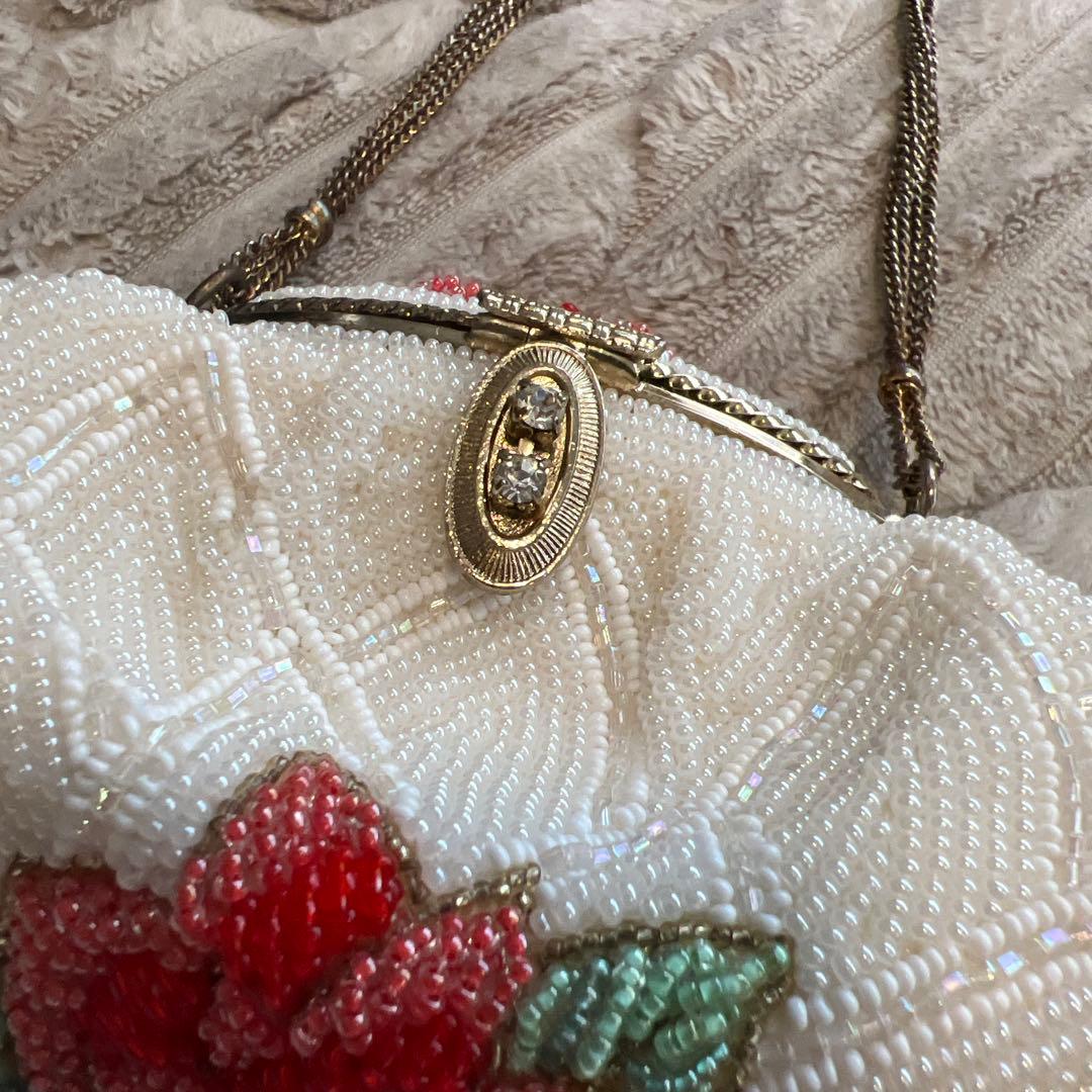 和装バッグ　総ビーズ刺繍花のホワイトクラッチバッグ