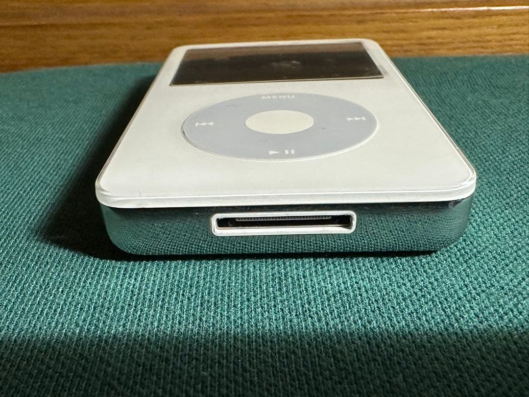きれいなiPod Classic 5.5世代 MA448 80GB新品バッテリー