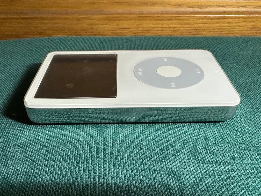 きれいなiPod Classic 5.5世代 MA448 80GB新品バッテリー