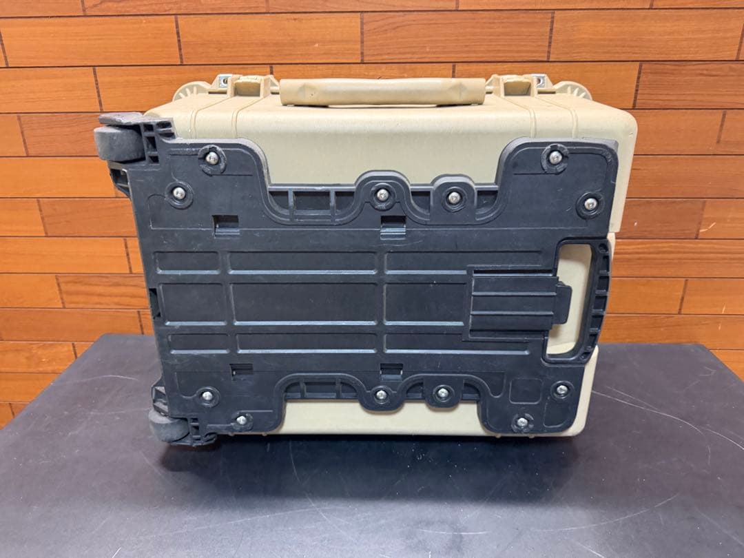 ペリカンケース1610