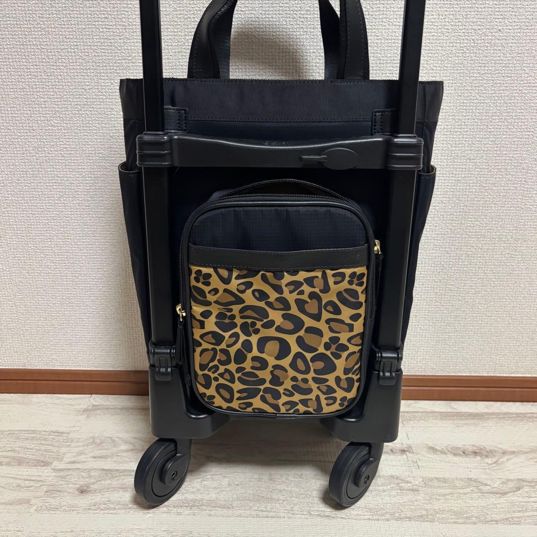 SWANY スワニー　キャリーバック　レオパード柄　ヒョウ柄
