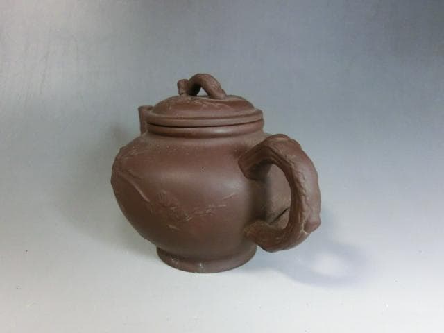 急須■紫泥 唐物 松紋 蜀山笆壺 茶瓶 松の木模様 お茶道具 時代物 骨董品■