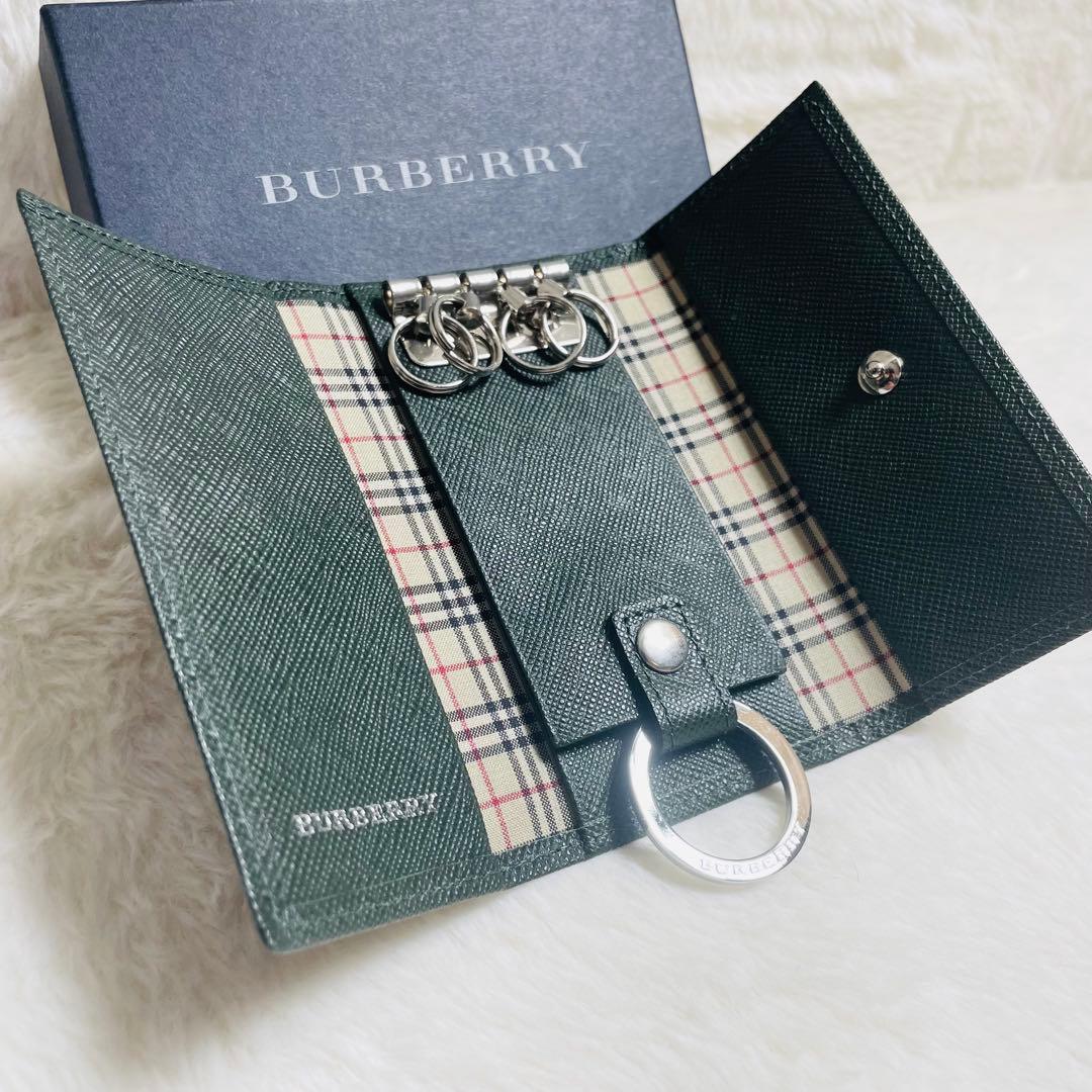 新品未使用　正規品BURBERRY ノバチェック キーケース ダークグリーン