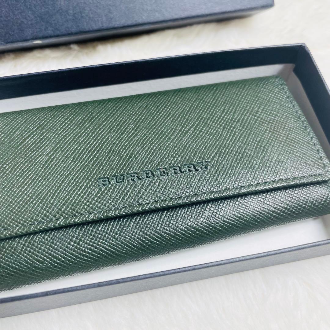 新品未使用　正規品BURBERRY ノバチェック キーケース ダークグリーン