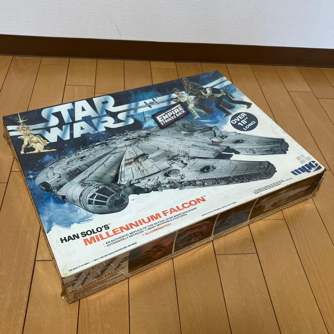 ミレニアム・ファルコン　mpc 未開封