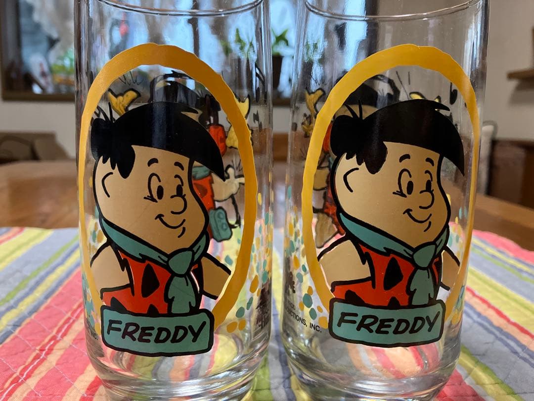 フリント・ストーン　キッズ　アニメキャラクター ガラスタンブラー　4個セット