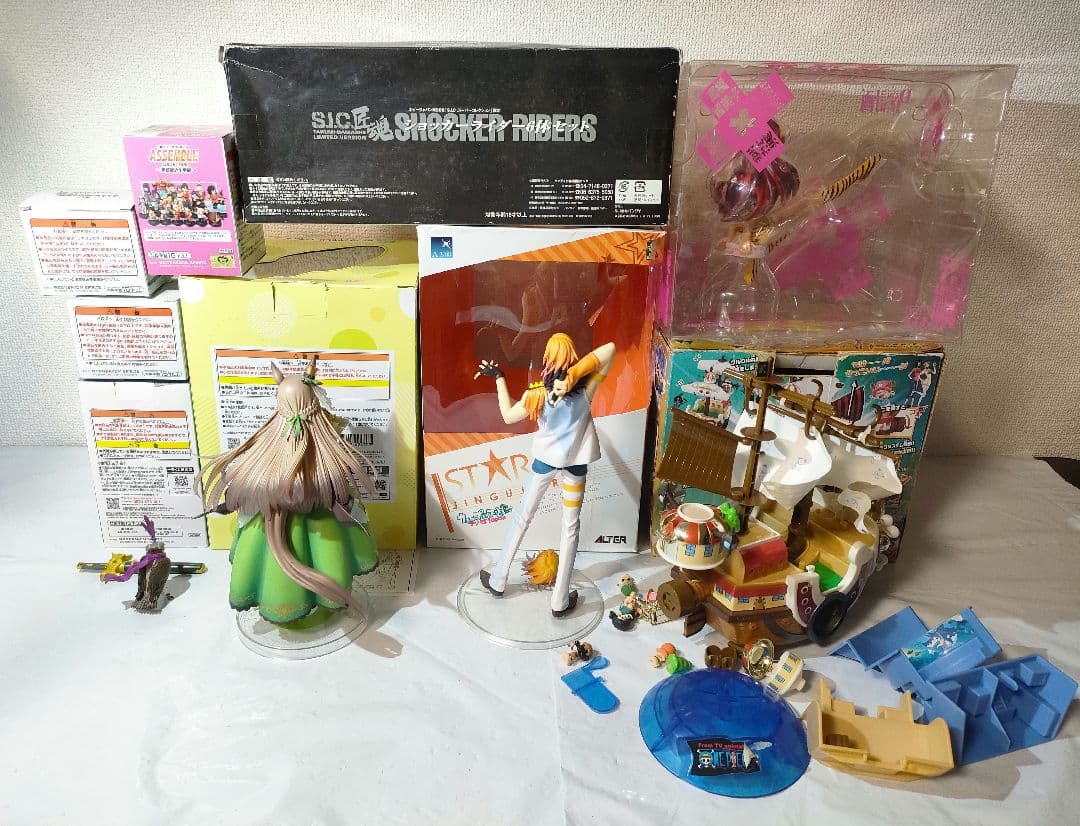 ☆　アニメ・ゲームフィギュア　まとめ売り　ジョジョ　ワンピース　仮面ライダー　他