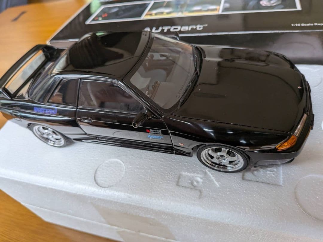 AUTOart NISSAN SKYLINE GT-R （R-32）1/18