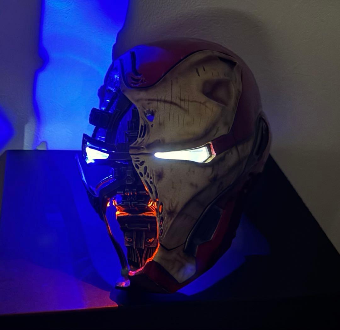 アイアンマン エンドゲーム　マーク50 バトルダメージヘルメット