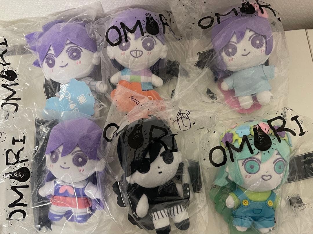 OMORI オモリ　ぬいぐるみ　6人セット