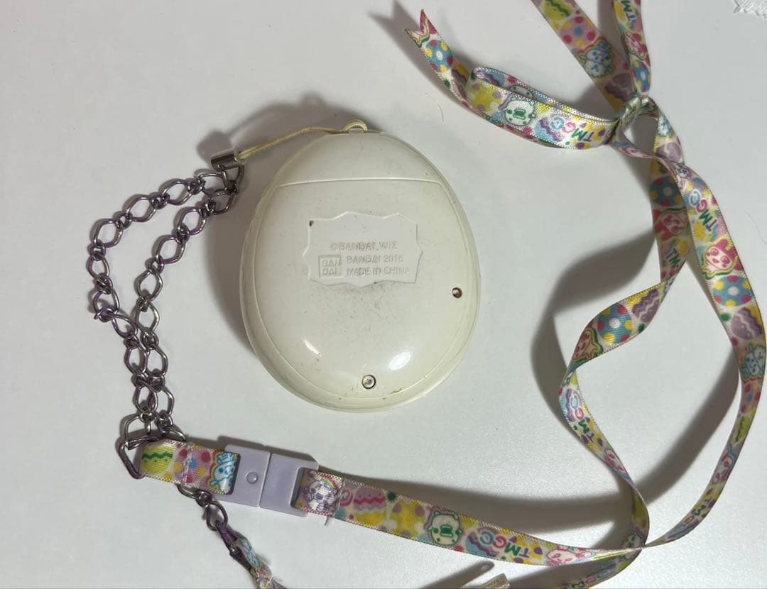 たまごっちみくす　アニバーサリー　ロイヤルホワイト　箱つき　ストラップつき