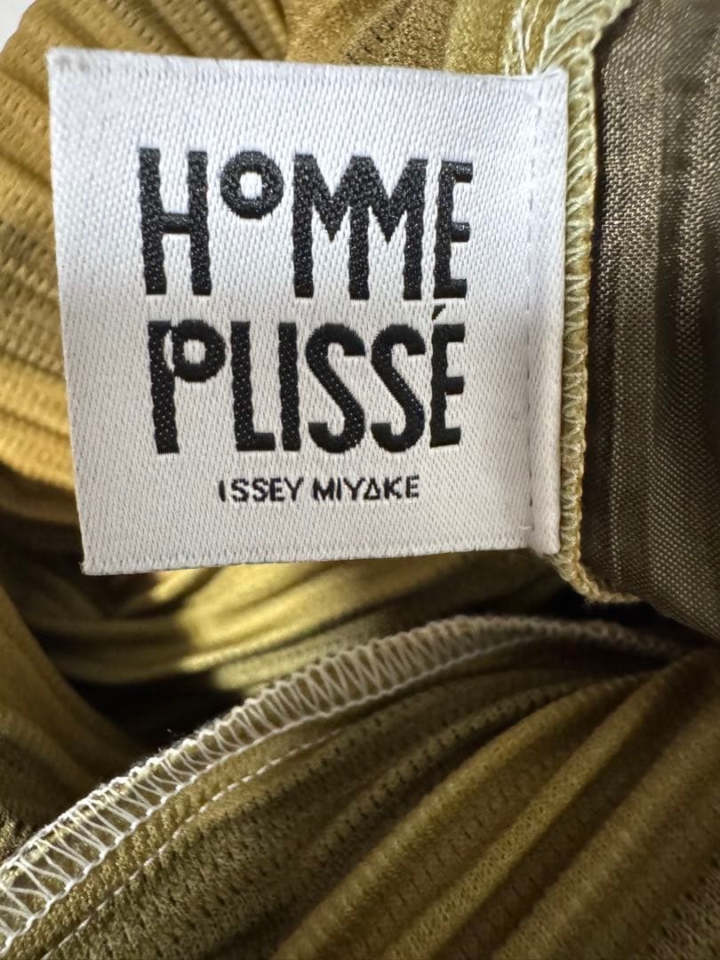 HOMME PLISSÉ ISSEY MIYAKE テーパードプリーツパンツ