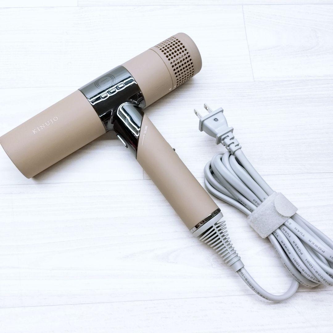数回のみ使用☺KINUJO 絹女 ドライヤー キヌジョ