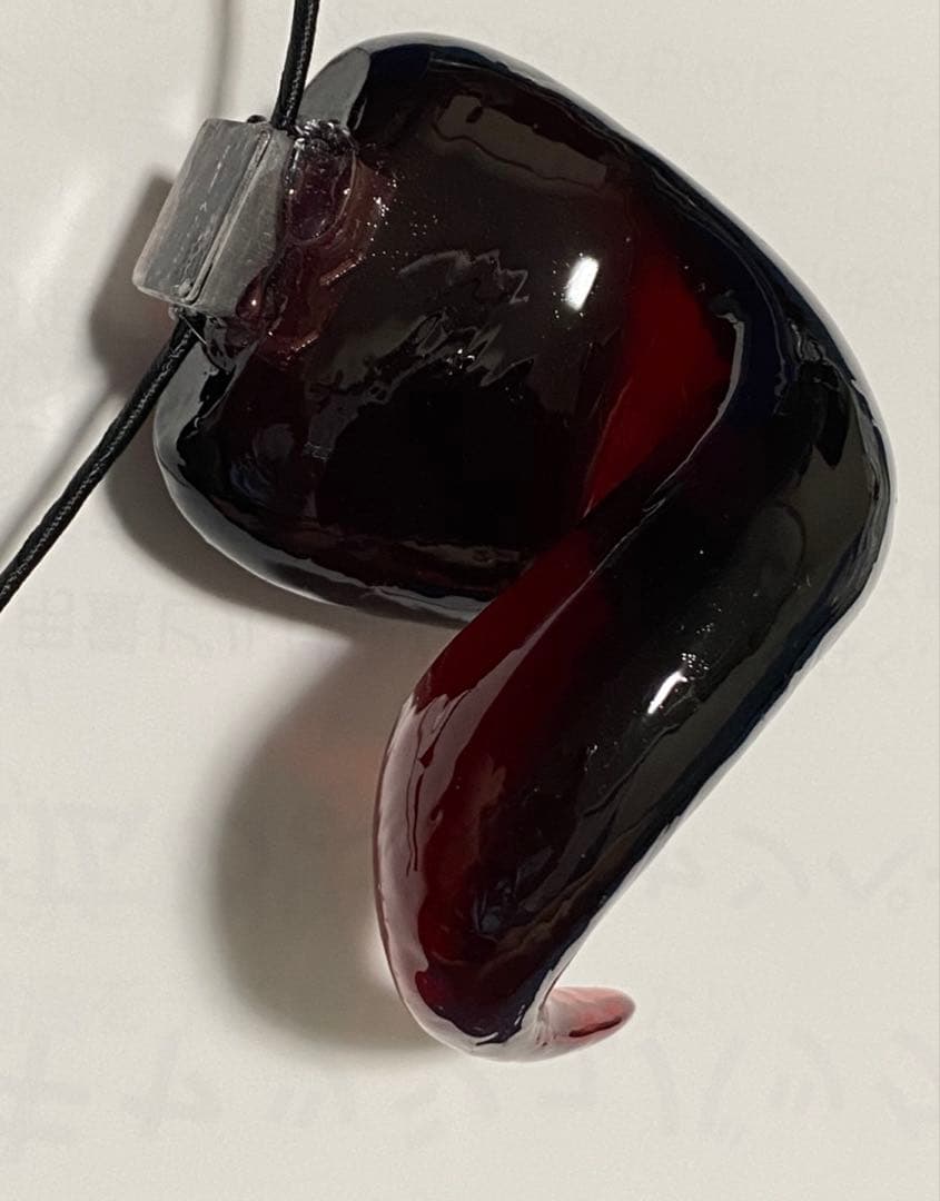 ⭐︎新品未使用⭐︎リリコラム ツノカチュ 下向きのツノ　黒に近いワインレッド