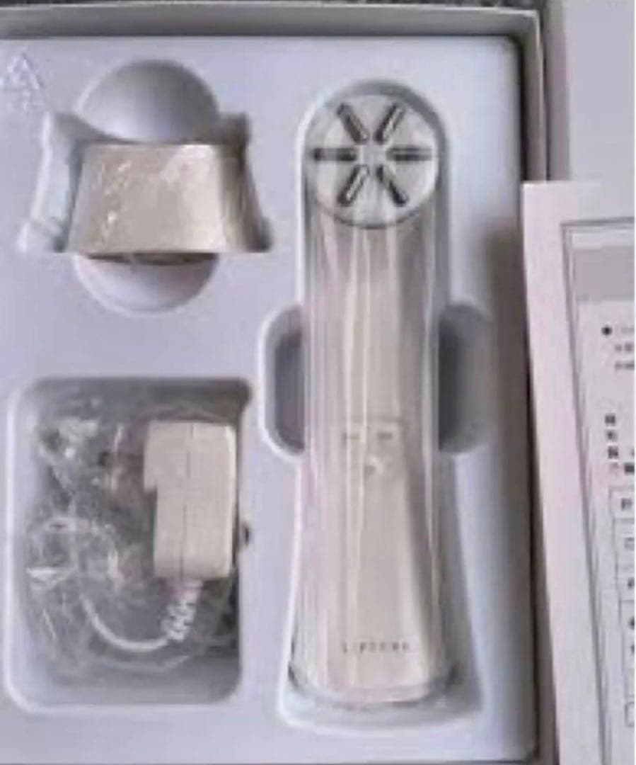 定価110880円　新未開封　LIFTUNE EMS 導入 LEDリフチューン