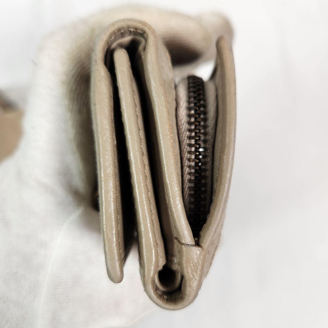 現行モデル　GUCCI マーモント バンブー 三つ折り財布 グレージュ 金具