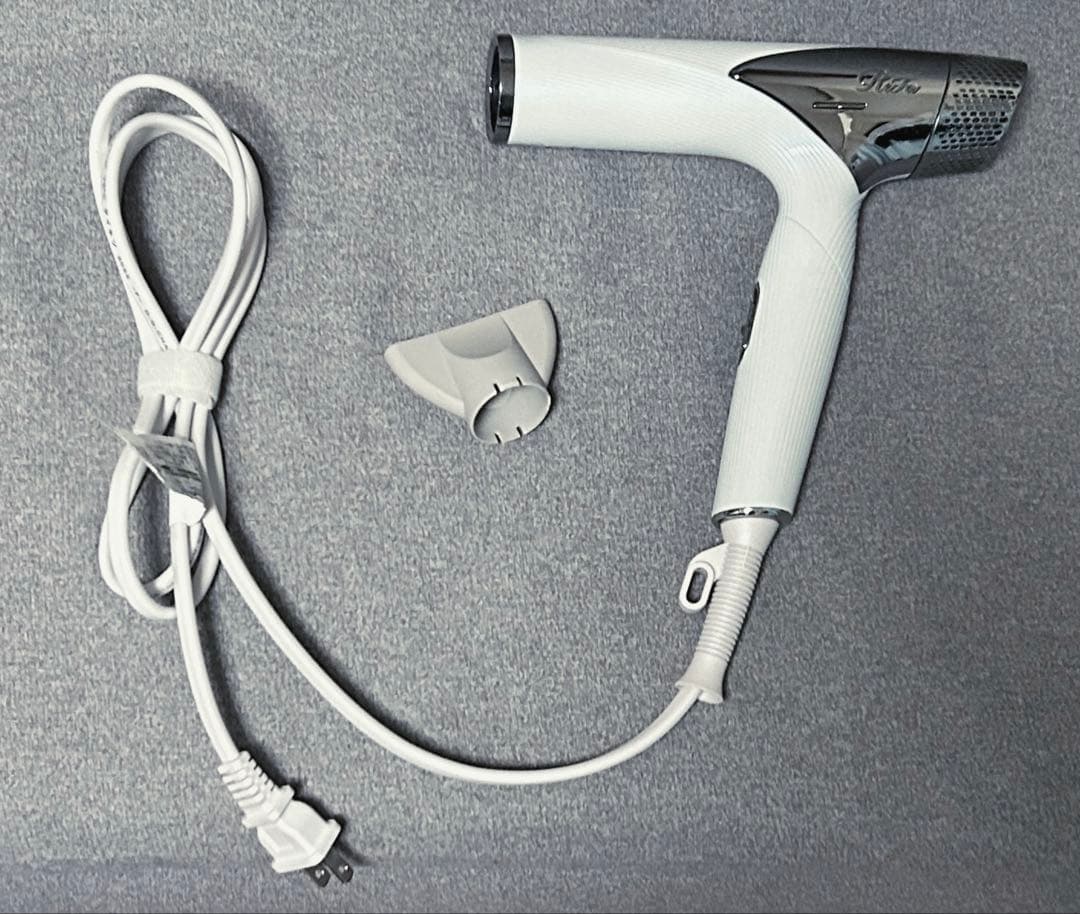 ⭐️美品⭐️ 即日発送⭐️ リファビューテック　ドライヤースマート