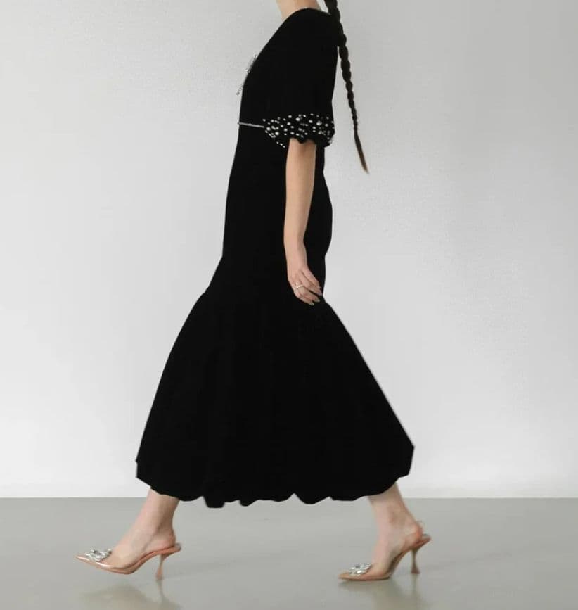 Leja ベロアドレス　ギャザーワンピース　パールストーンリボン