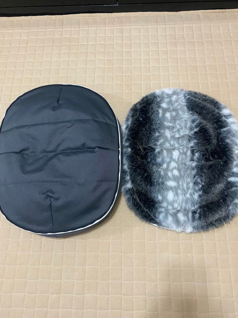 ambient lounge ファー付きクッション オーバル型