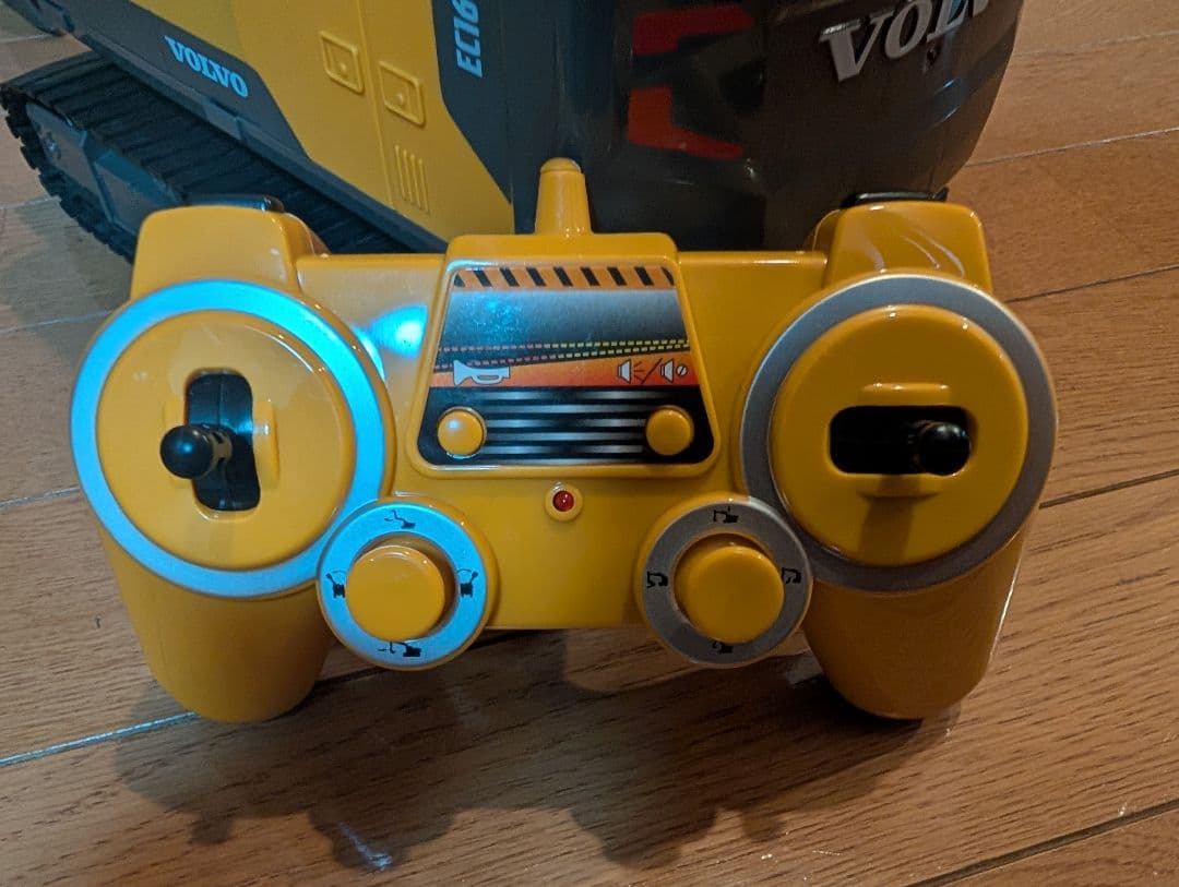 (ジャック)1/18スケールScania770s RCトレーラーセット