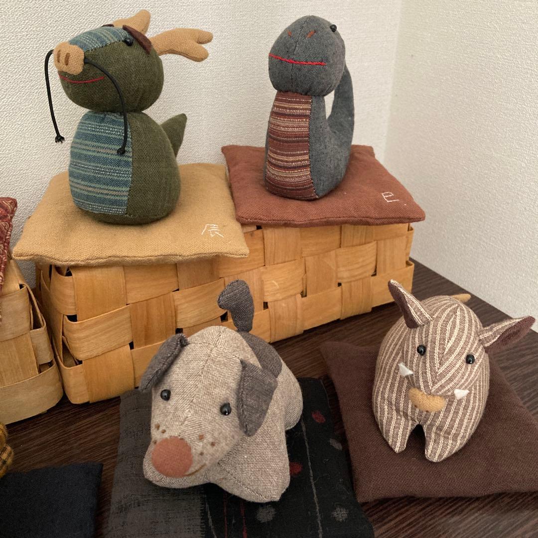 ハンドメイド　干支ぬいぐるみ　座布団付き　12体セット