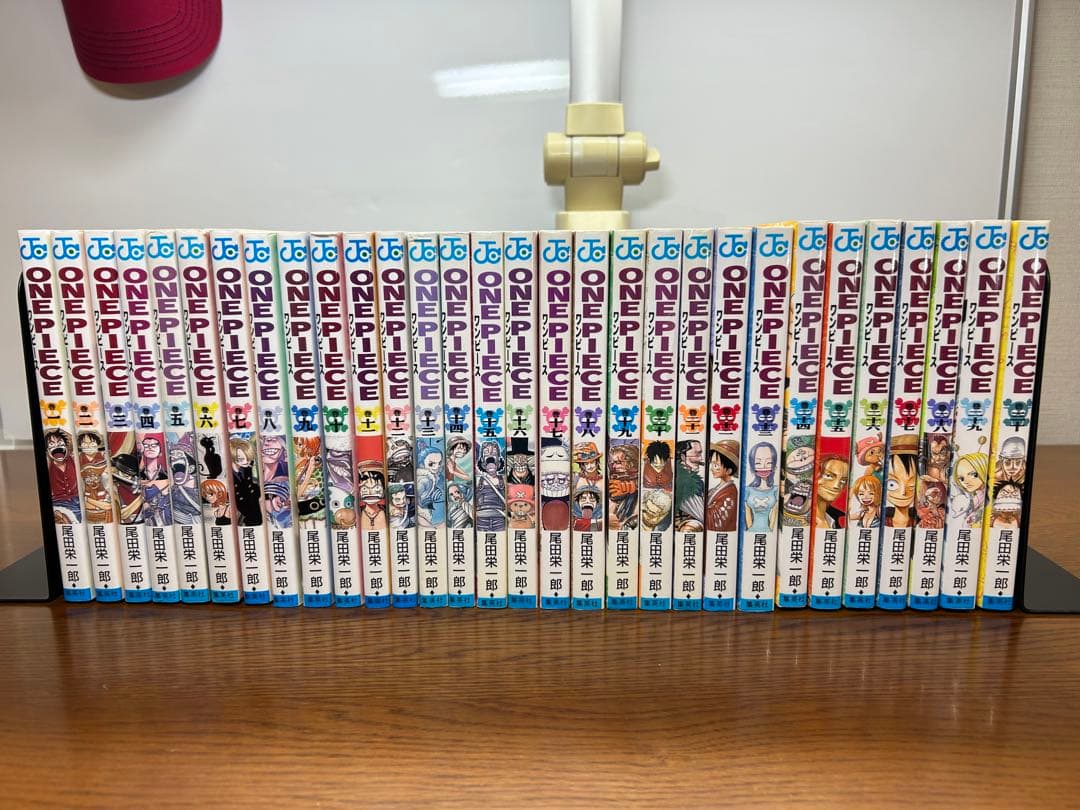 ONE PIECE 1〜110巻＋関連おまけ本8冊セット