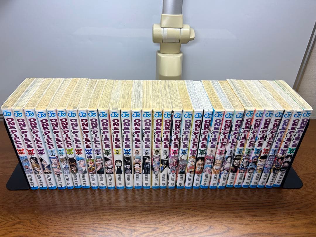 ONE PIECE 1〜110巻＋関連おまけ本8冊セット