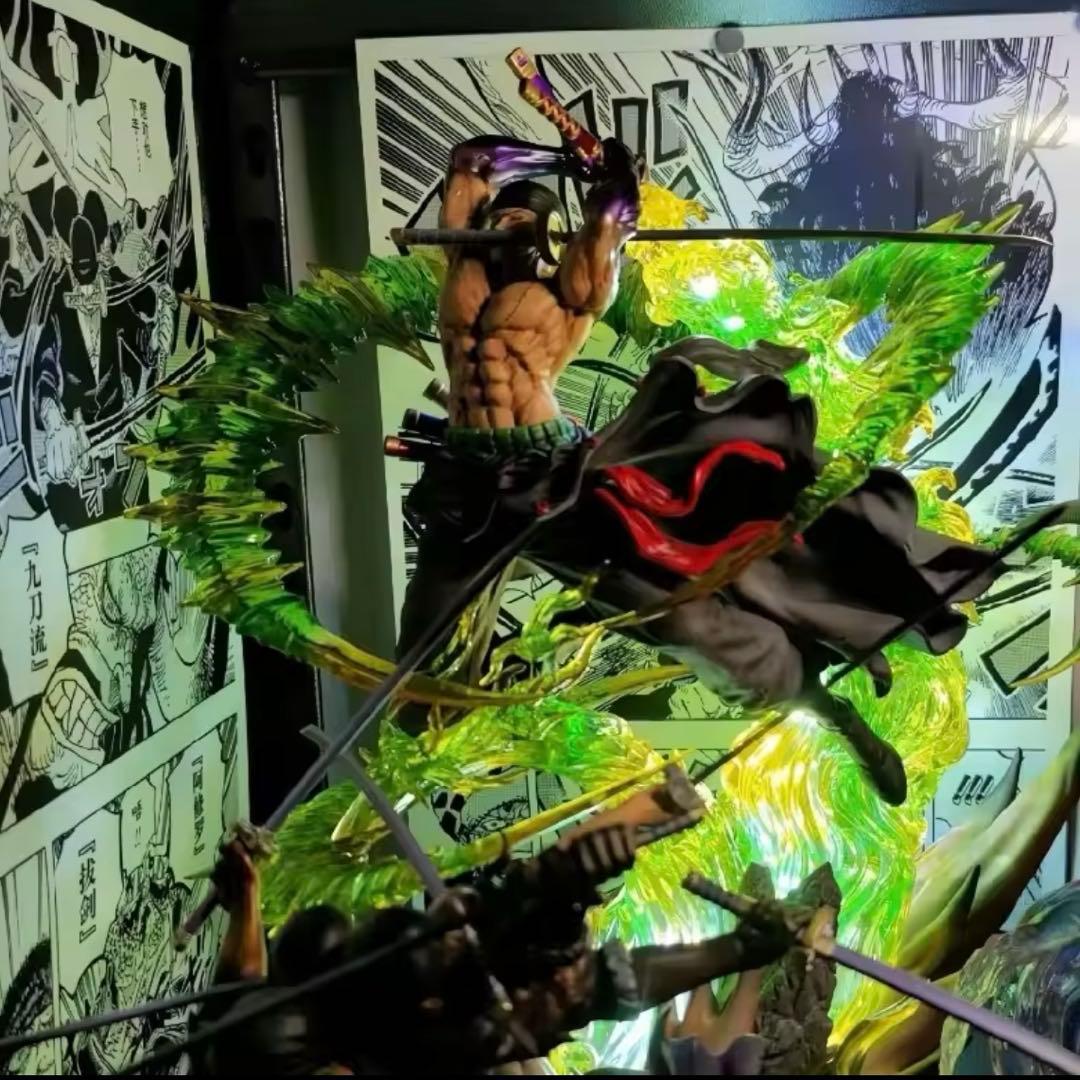 ワンピース ロロノア・ゾロLEDライト付きフィギュア