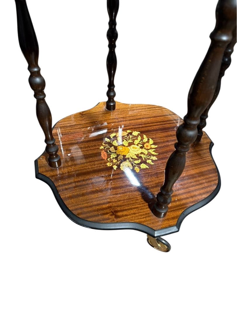 ■イタリア製　象嵌　キャスター付きキッチンワゴン　コーヒーテーブル