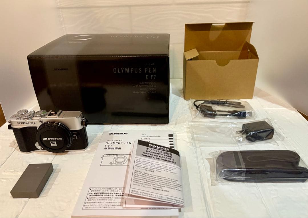 12/10までOlympus PEN E-P7 ボディ ショット数1633枚