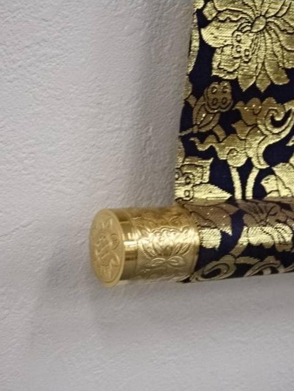 掛軸「西国三十三ヵ所霊場御朱印集印譜」白衣観音菩薩像 紙本 保護箱付 IN001