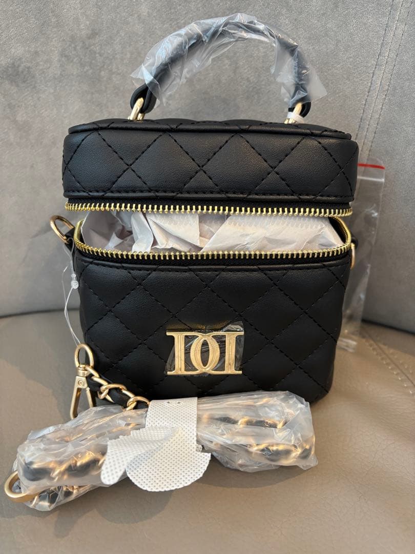 Darich キルティングスクエアミニバッグ