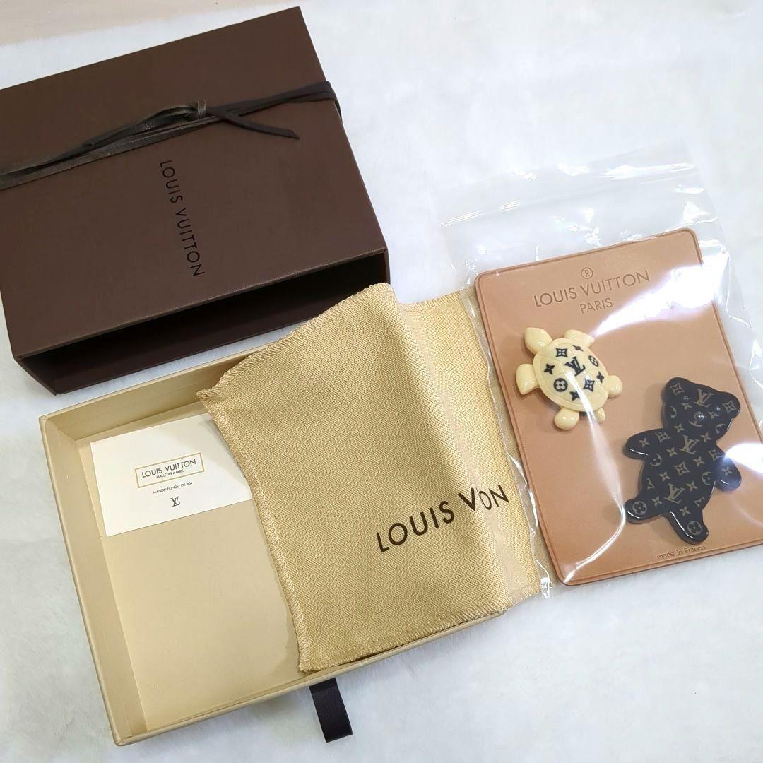 美品 ルイヴィトン LOUIS VUITTON ブローチ 熊 亀 クマ カメ