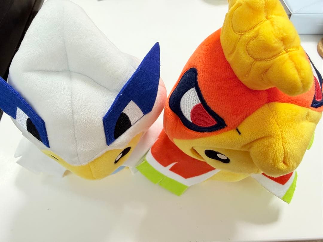 ルギア/ホウオウポンチョ姿のピカチュウ