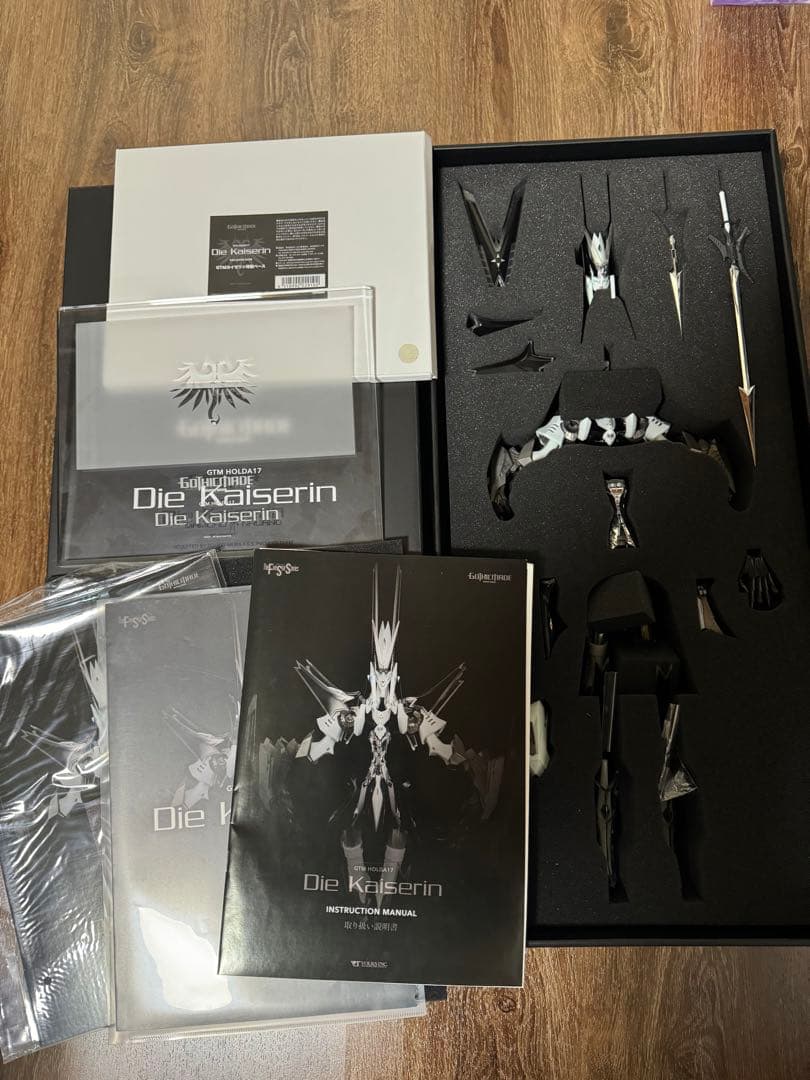 バ*ナ様 訳アリ ABSOMEC GTM カイゼリン 特製台座付き　ファイブスタ