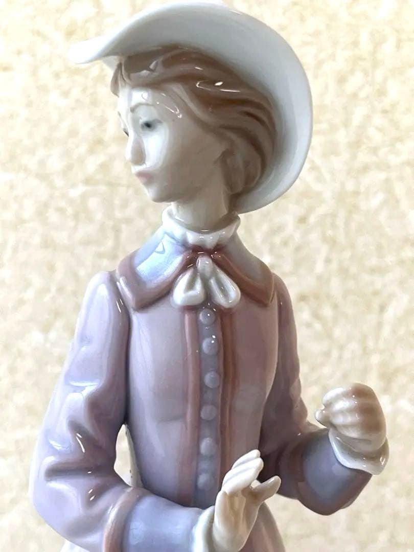 【美品・希少】Lladroリヤドロ フィギュリン 傘を持つ貴婦人 ヴィンテージ