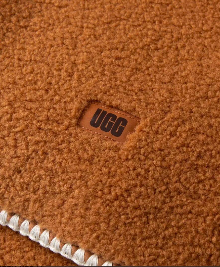 新品未使用 UGG マフラー