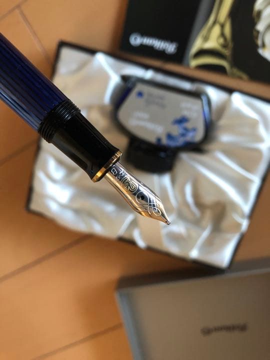 ペリカン 万年筆 Pelikan M600 ギフト化粧箱入りボトルインク付き