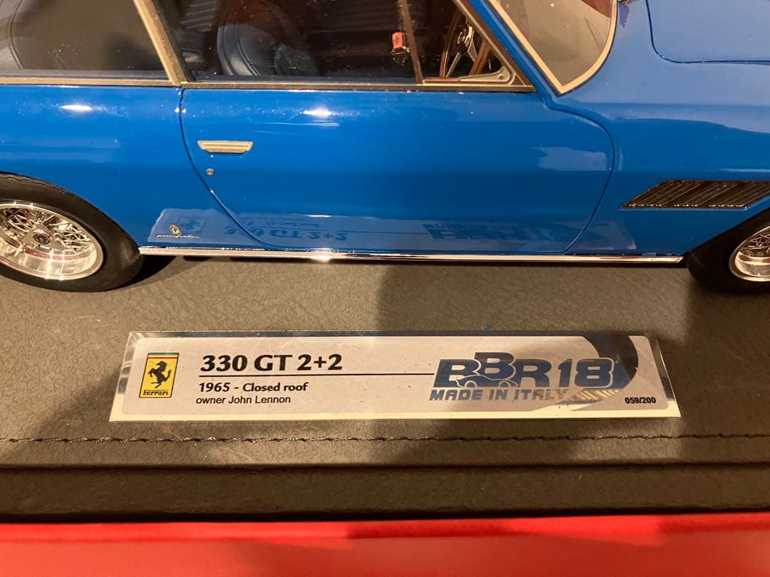 1/18 BBR フェラーリ 330 GT 2+2