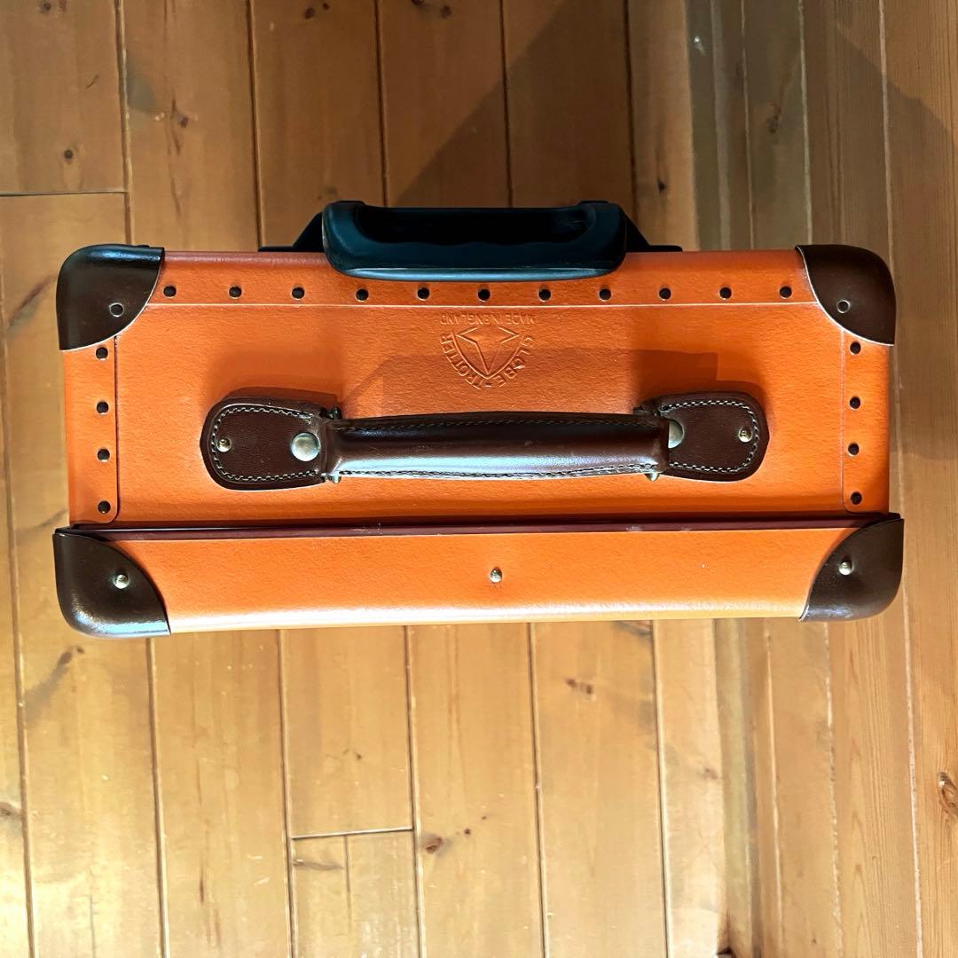 kaho31さん専用　GLOBE TROTTER　キャリーケース 18インチ